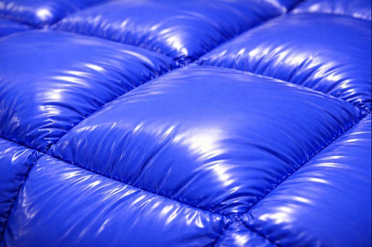 Double Bed Shiny Nylon Q Set with 2 Pillows