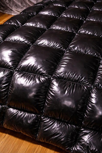 Double Bed Shiny Nylon Red and black Set with 2 Pillows
