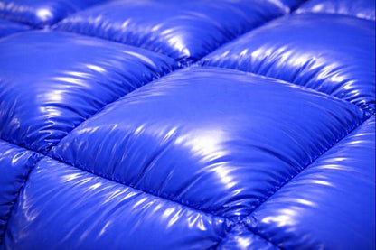 Double Bed Shiny Nylon Q Set with 2 Pillows