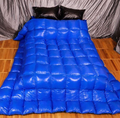 Double Bed Shiny Nylon Q Set with 2 Pillows